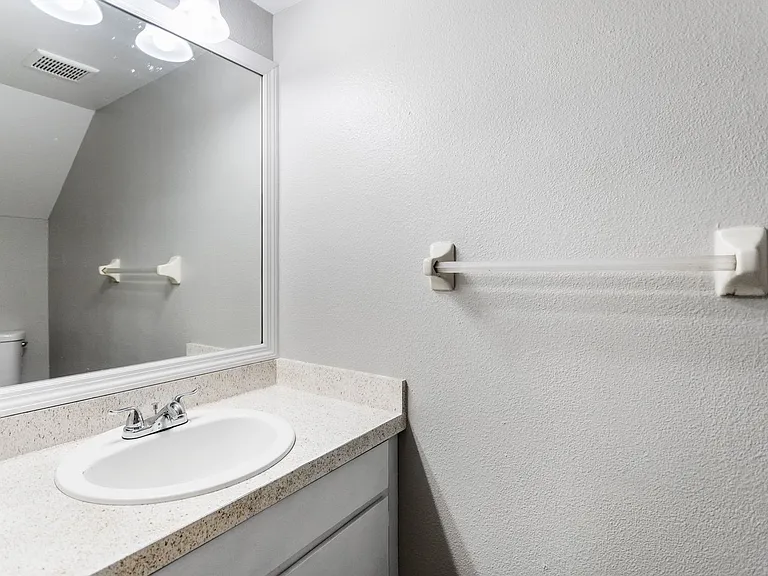 2820 S Pines Dr #132 — Photo 8