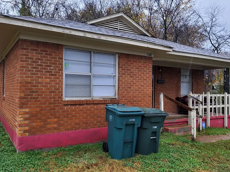 2970 Hale Ave — Photo 2