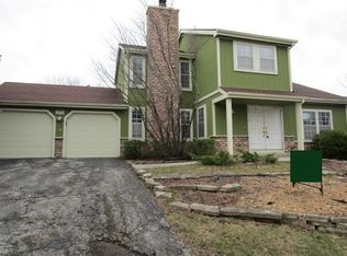 645 Williams Ct, Gurnee, IL 60031