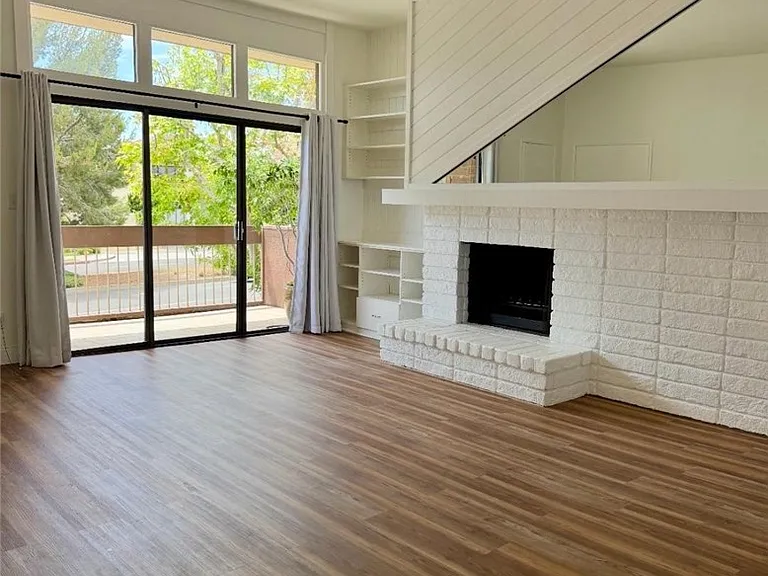 2322 Palos Verdes Dr W #102 — Photo 5