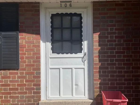 106 E Hamilton Ave #106, State College, PA 16801