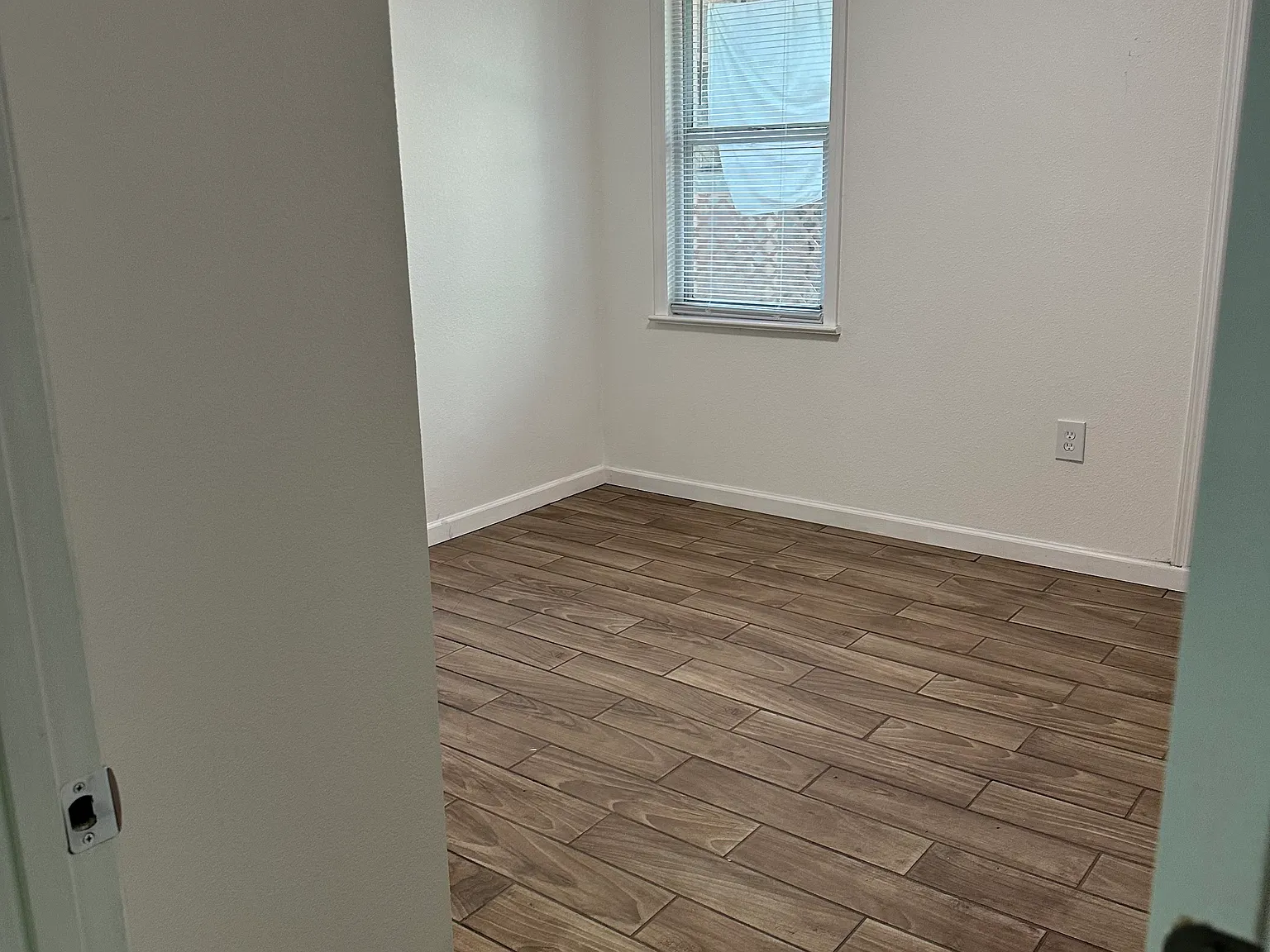 1025 Michigan Dr W — Photo 3