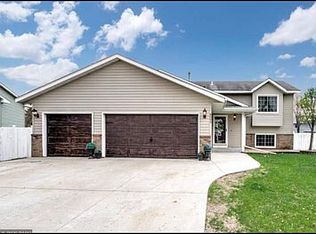 8095 Johansen Ave S, Cottage Grove, MN 55016