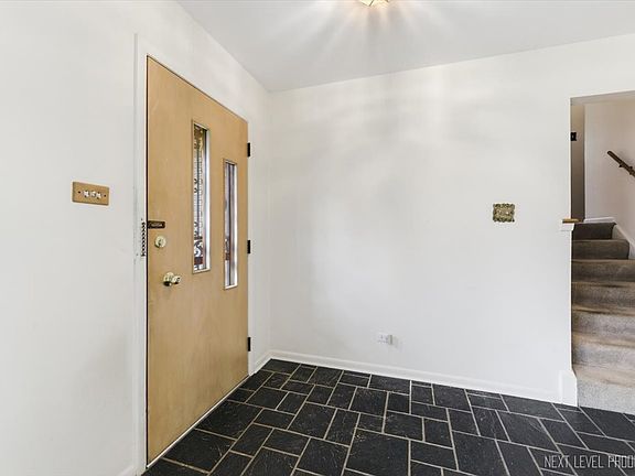 3rd image of 512 N Harvard Ave