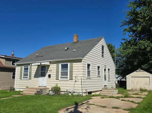 1013 4th Ave SW, Pipestone, MN 56164