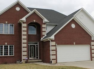 4665 Devonshire Dr, Pittsboro, IN 46167
