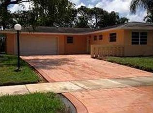 16221 SW 100th Ct, Miami, FL 33157