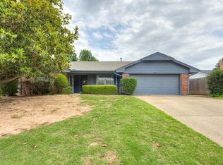 4004 N Shannon Ave, Bethany, OK 73008