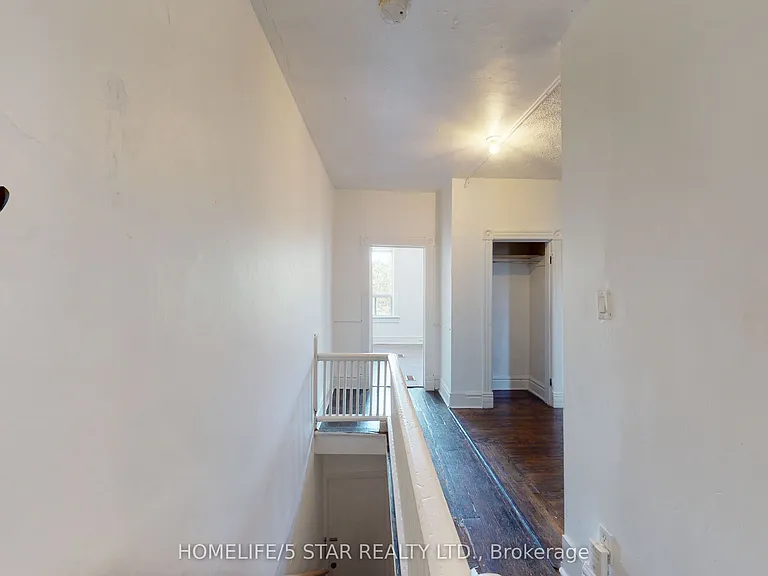 39 Humbert St #2 — Photo 12