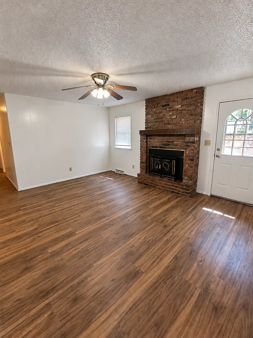 3 Bed/ 2 Bath home in Springfield, MO — Photo 3