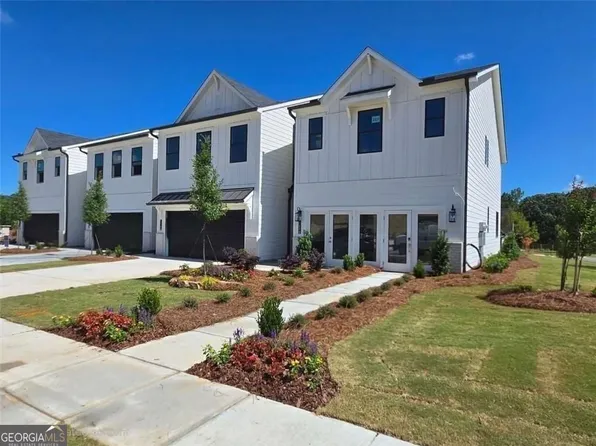 7505 Clover Ln #123, Flowery Branch, GA 30542