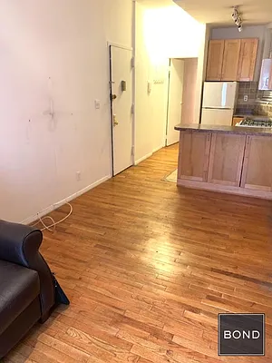 Rented by Bond New York | media 22