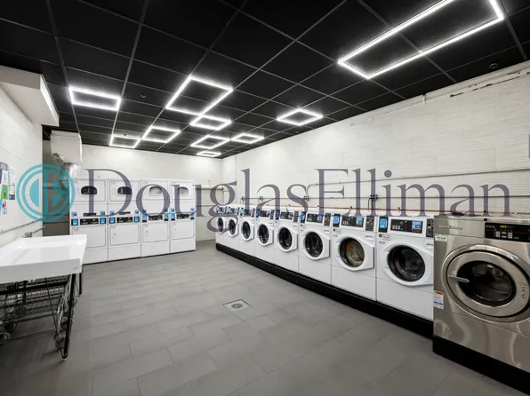 295 Park Avenue South image 10 of 17