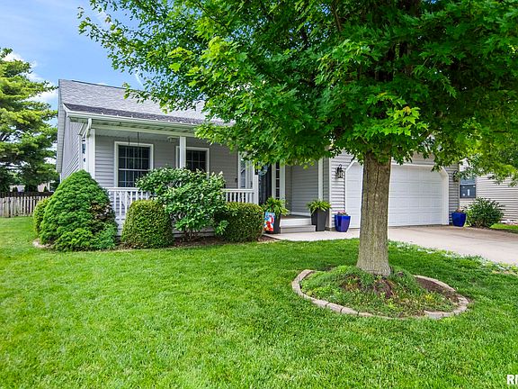 3rd image of 411 Pine View Dr