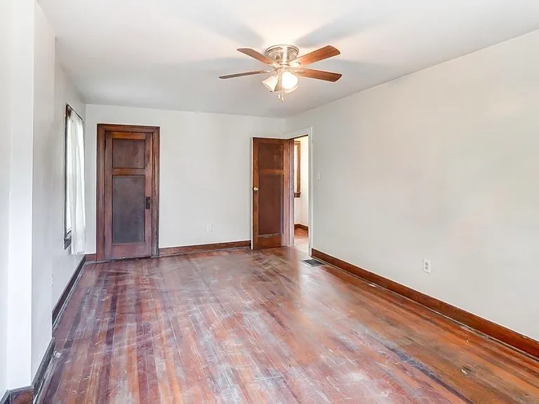 128 Cross St — Photo 10