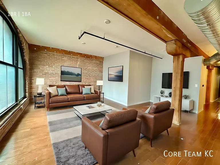 1223 Union Ave #404 — Photo 1