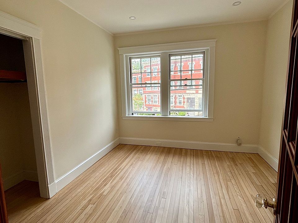 1st image of 4 Claflin Rd #6