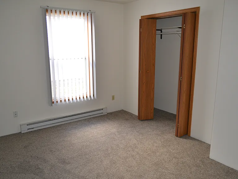 14991 Liston Ave — Photo 9