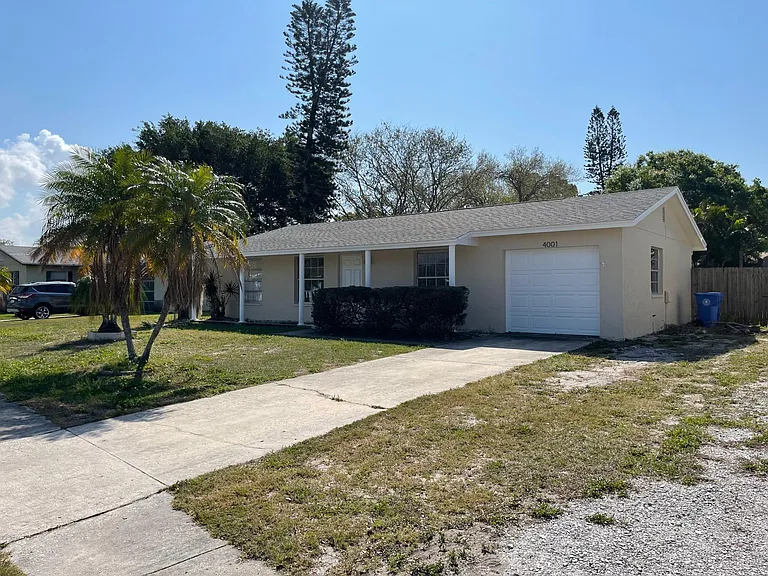 4001 Sandpointe Dr — Photo 3