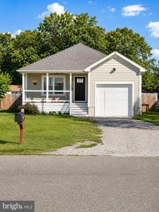 109 1st St, Colonial Beach, VA, 22443