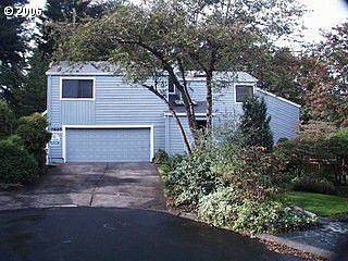 Tree-lined Lot on Culdesac