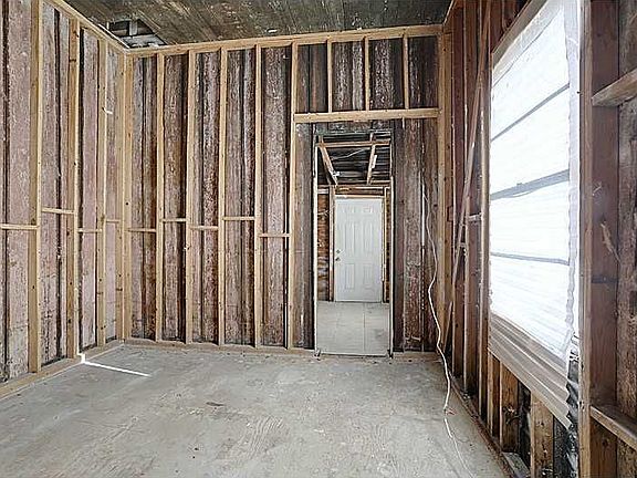 5th image of 2809 Orleans Ave
