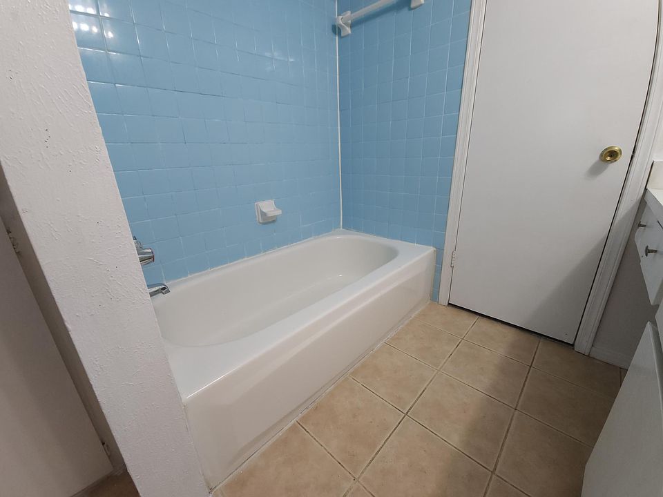 1st image of 126 Village North Dr