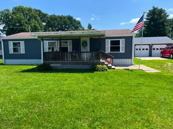 554 Morrow Ave, White Hall, IL 62092