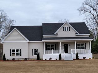 26 Brady Cir, Plaistow, NH 03865