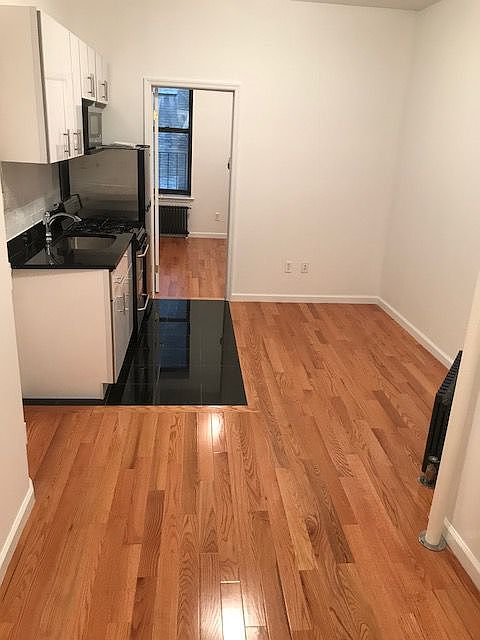 1st image of 98 Charlton St APT 8