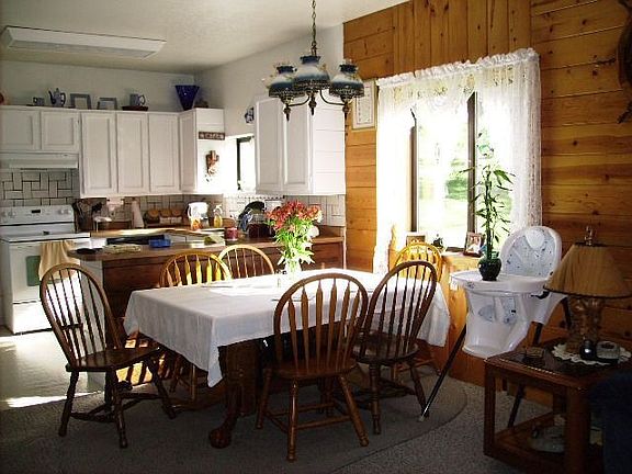 Open Dining Area