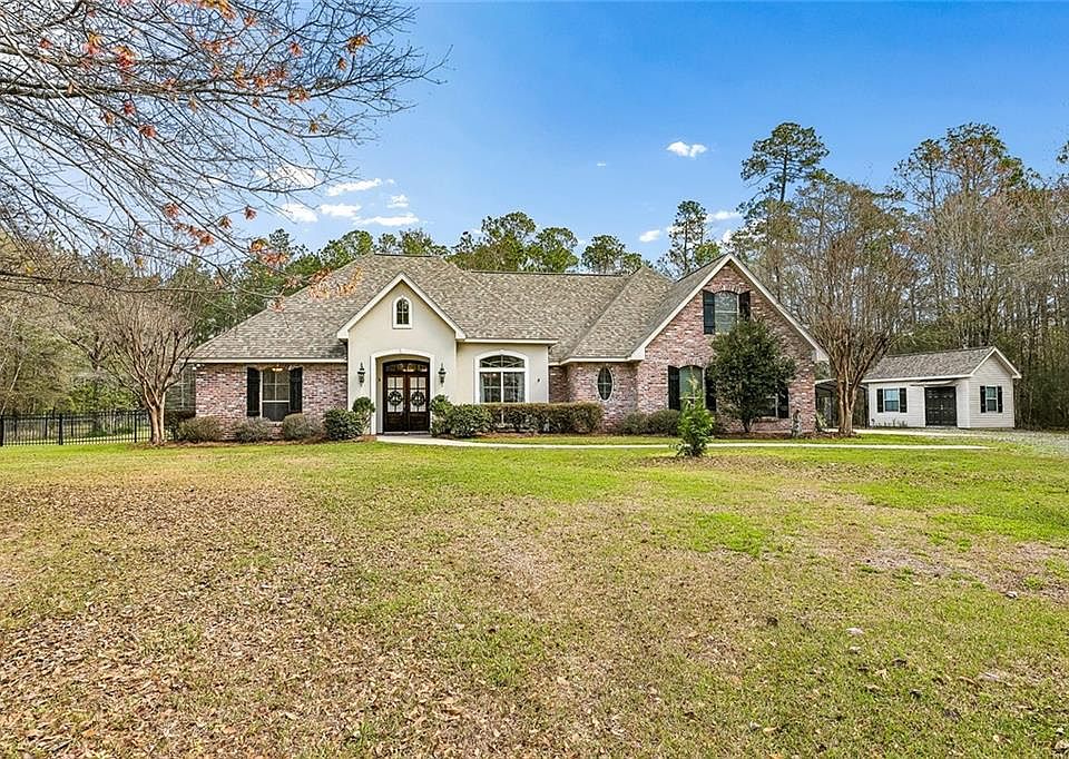1st image of 236 Stephanie Ln