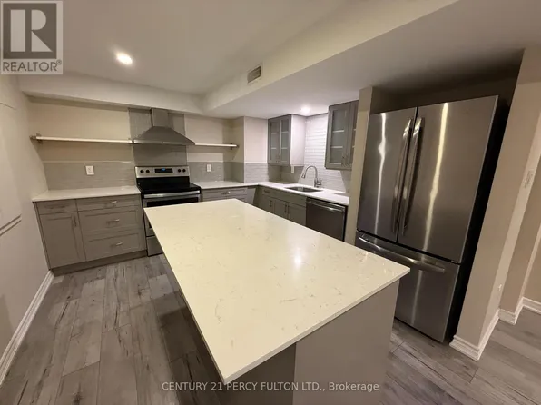 7 Redmond Dr, Ajax, ON L1S 5R7