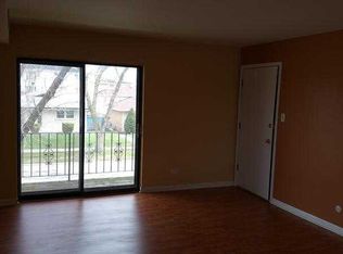 6049 Marshall Ave #201, Chicago Ridge, IL 60415