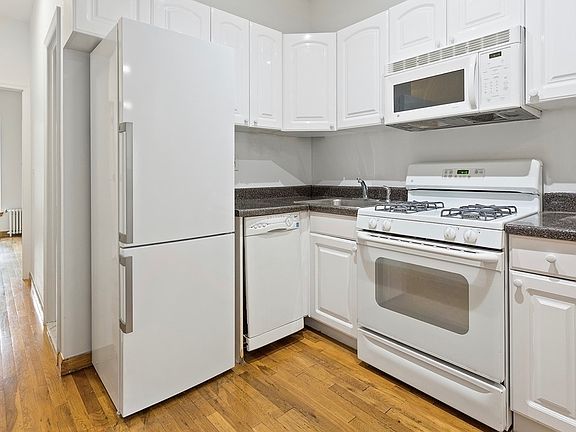 2nd image of 319 E 93rd St APT 5W