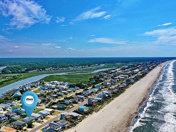 3rd image of 3908 W Beach Drive