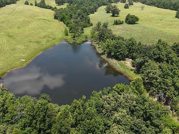 2nd image of 128 Republican Rd