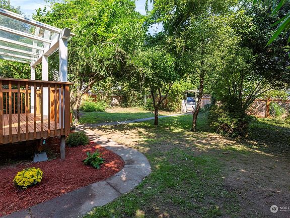 5th image of 1335 N Cambrian Avenue