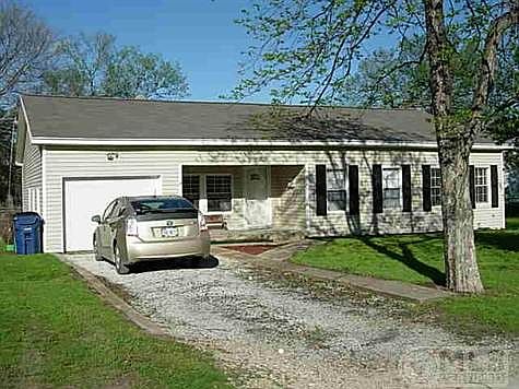 1st image of 504 N Live Oak Ave