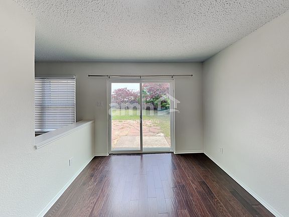 4th image of 7023 Lake Roberts Way