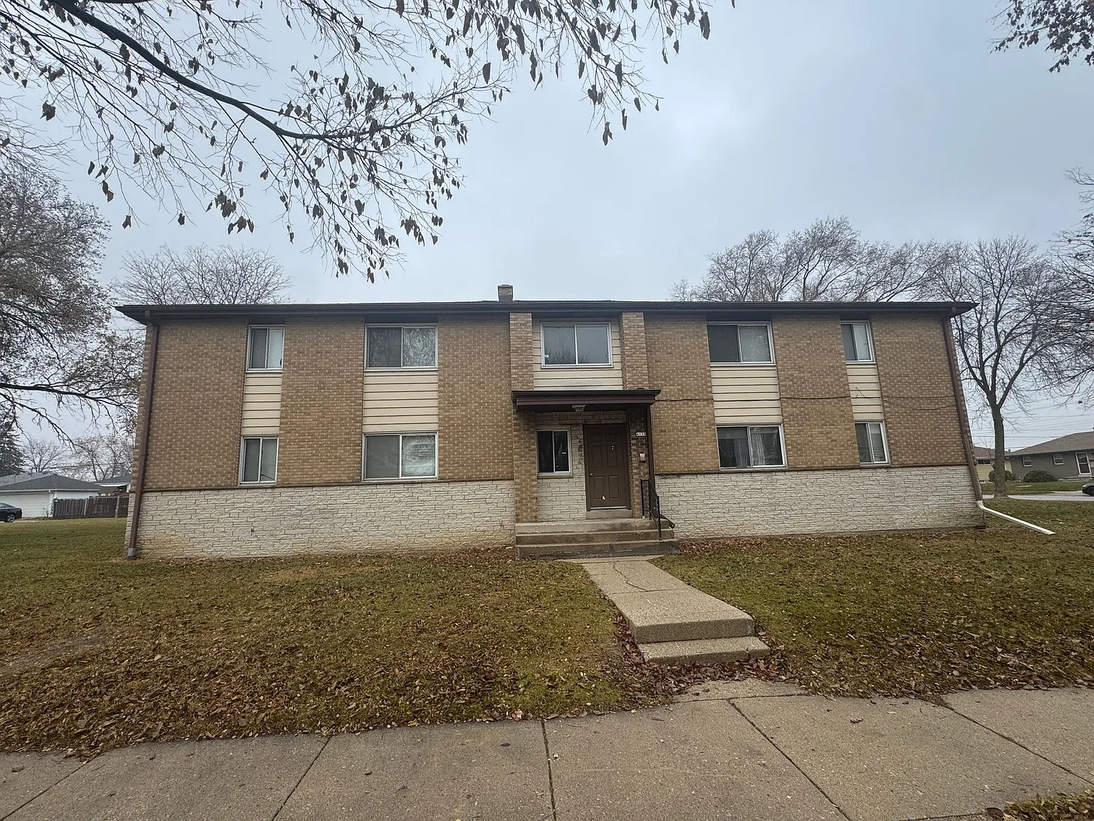 51st Street 8 Families — Photo 3