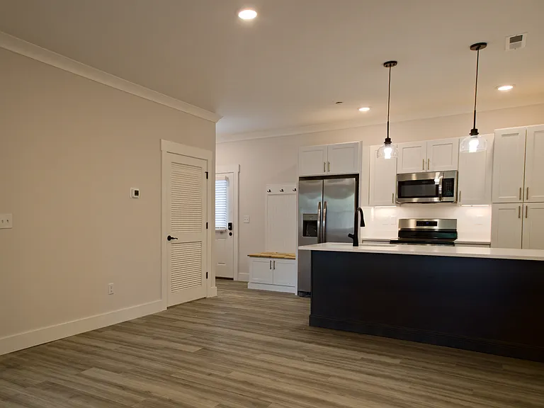 1805 Duncan Ave — Photo 16