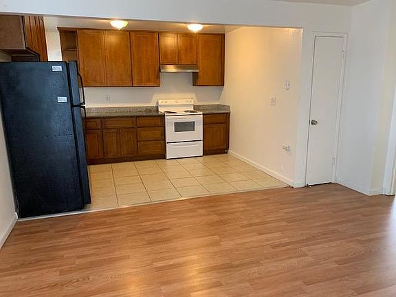 3rd image of 2246 Shamrock Dr Unit 1