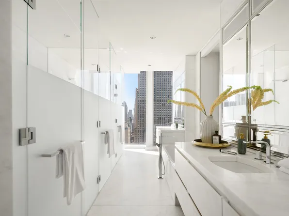 20 West 53rd Street image 9 of 13