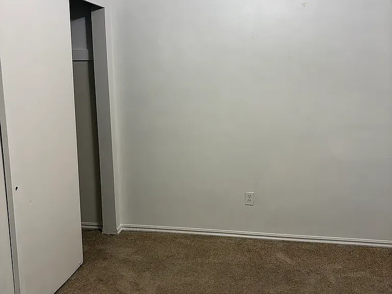 4875 W Hellas Dr #BASEMENT — Photo 7