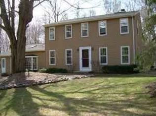 785 Melanie Ln, Hobart, WI 54155