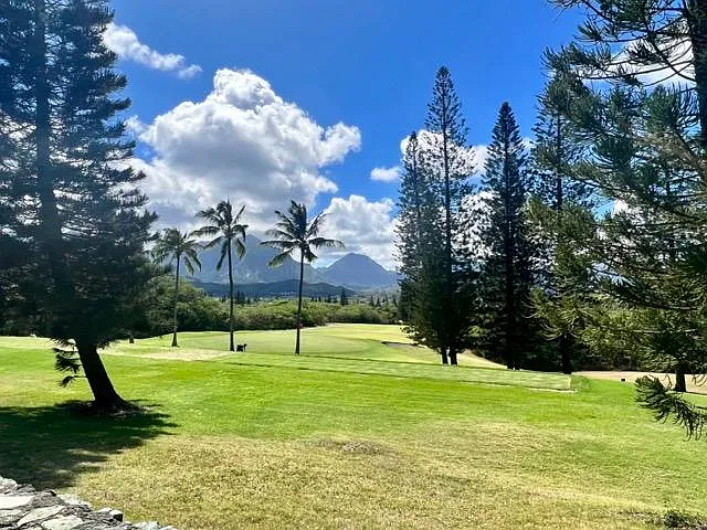 Mid-Pacific Country Club