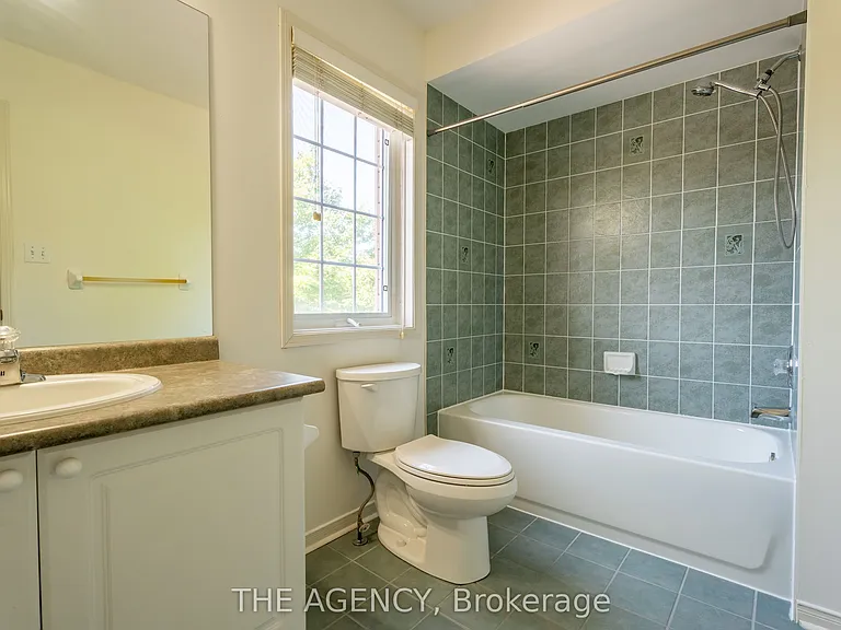 45 Silvervalley Dr #UPPER — Photo 29