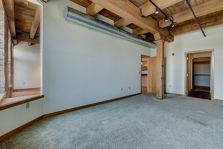 Riverbend Lofts — Photo 3