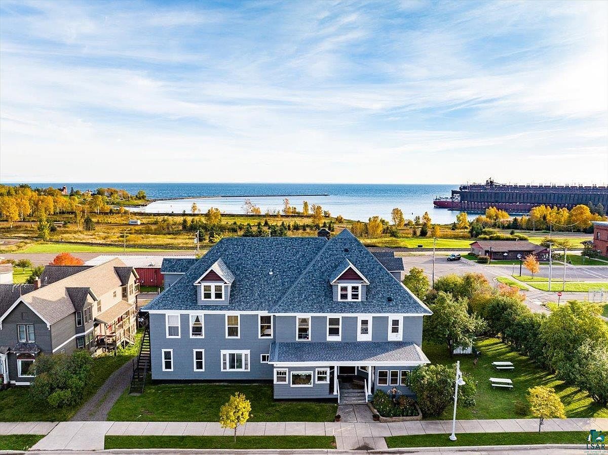 426 1st Ave, Two Harbors, MN 55616 Zillow